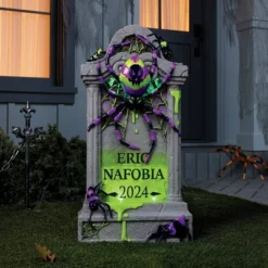 21" Bat Chain Yard Fence Stakes Outdoor Halloween Decorative Prop - Hyde And EEK! Boutique™: Black Graveyard Scene Prop -Hyde and EEK Shop GUEST 12643f9e 0dde 41cc b76d 4fa54aaec176