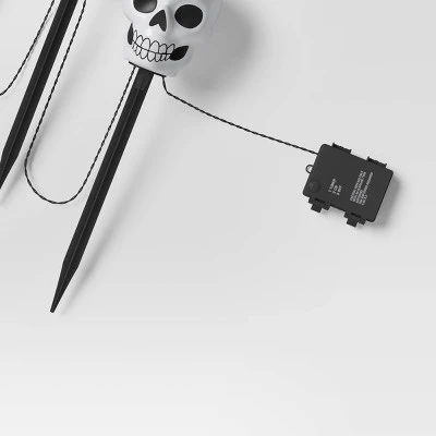 5ct Plastic Skeleton Halloween Novelty Pathway Lights With Cool White LEDs - Hyde And EEK! Boutique™: Outdoor Skeleton Decor, Battery Operated 5 5ct Plastic Skeleton Halloween Novelty Pathway Lights With Cool White LEDs - Hyde And EEK! Boutique™: Outdoor Skeleton Decor, Battery Operated - Image 3