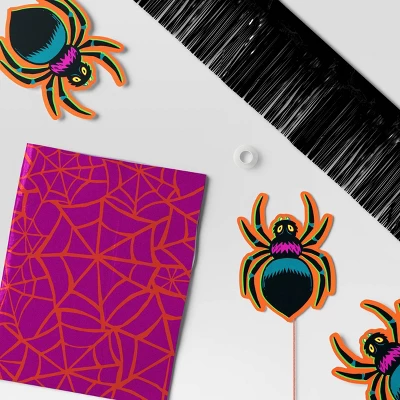 Trunk Or Treat Spider Halloween Decorating Kit 8pc - Hyde And EEK! Boutique™ 4 Trunk Or Treat Spider Halloween Decorating Kit 8pc - Hyde And EEK! Boutique™ - Image 2