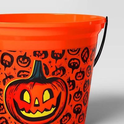 7.64" Jack Halloween Plastic Trick Or Treat Pail Orange - Hyde And EEK! Boutique™ 5 7.64" Jack Halloween Plastic Trick Or Treat Pail Orange - Hyde And EEK! Boutique™ - Image 3