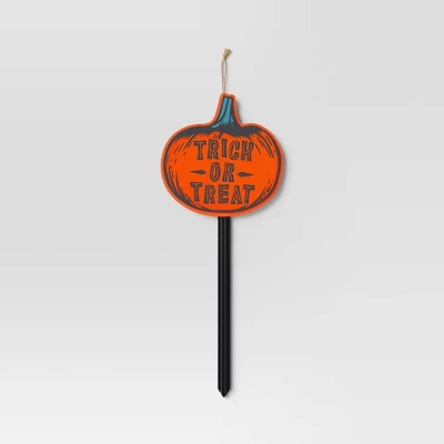 17.75" Yard Stake Halloween Decorative Prop - Hyde And EEK! Boutique™ 7 17.75" Yard Stake Halloween Decorative Prop - Hyde And EEK! Boutique™ - Image 5